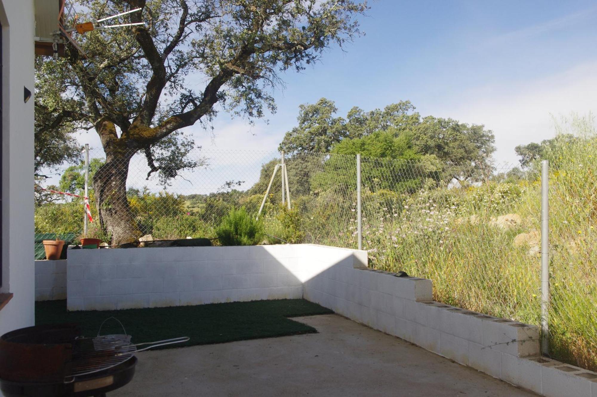 Villa Saudade, Casa Entre Encinas เอลกัสตีโญ เด ลาสกัวร์ดัส ภายนอก รูปภาพ